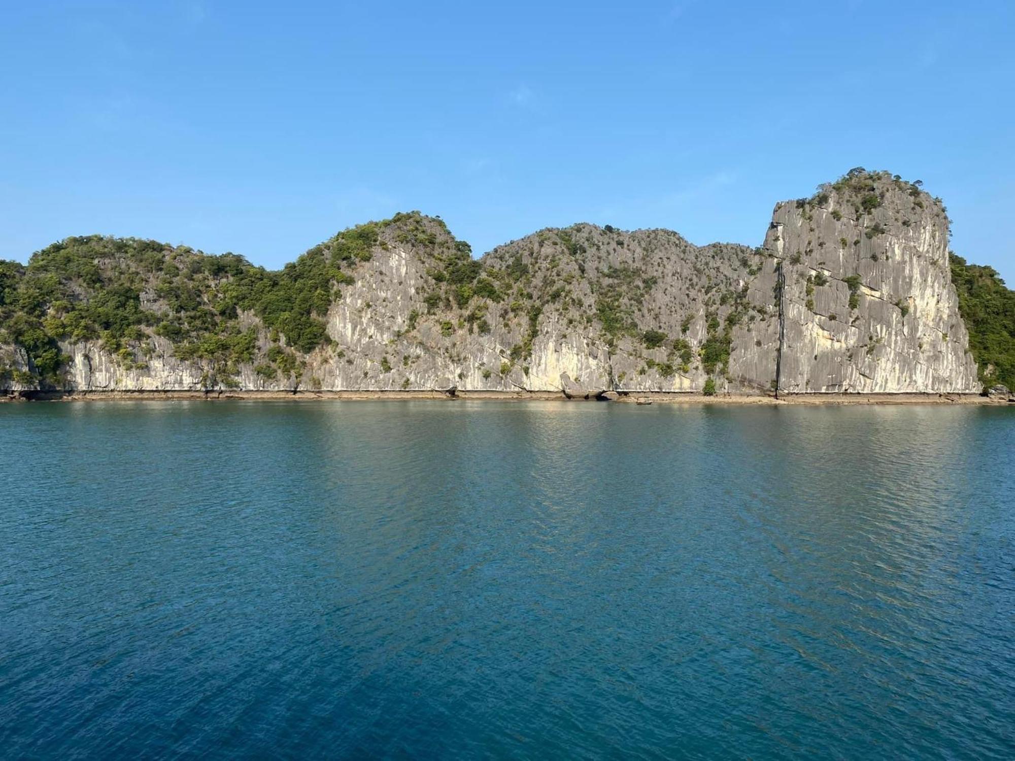 Mb Central Hotel Cat Ba Island Exterior photo